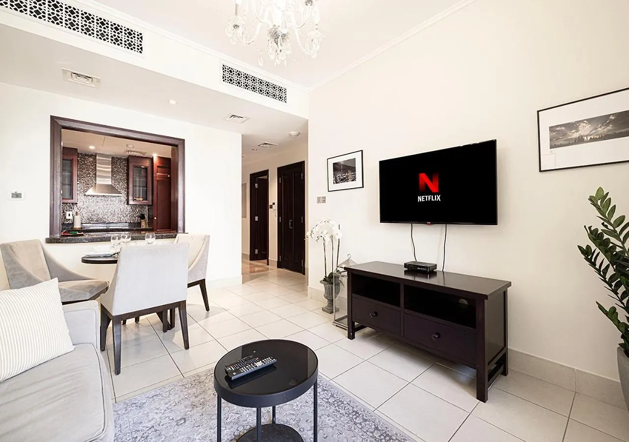 Apartment Luxury 1-Bedroom Apartment, 5 Min To Dubai Mall