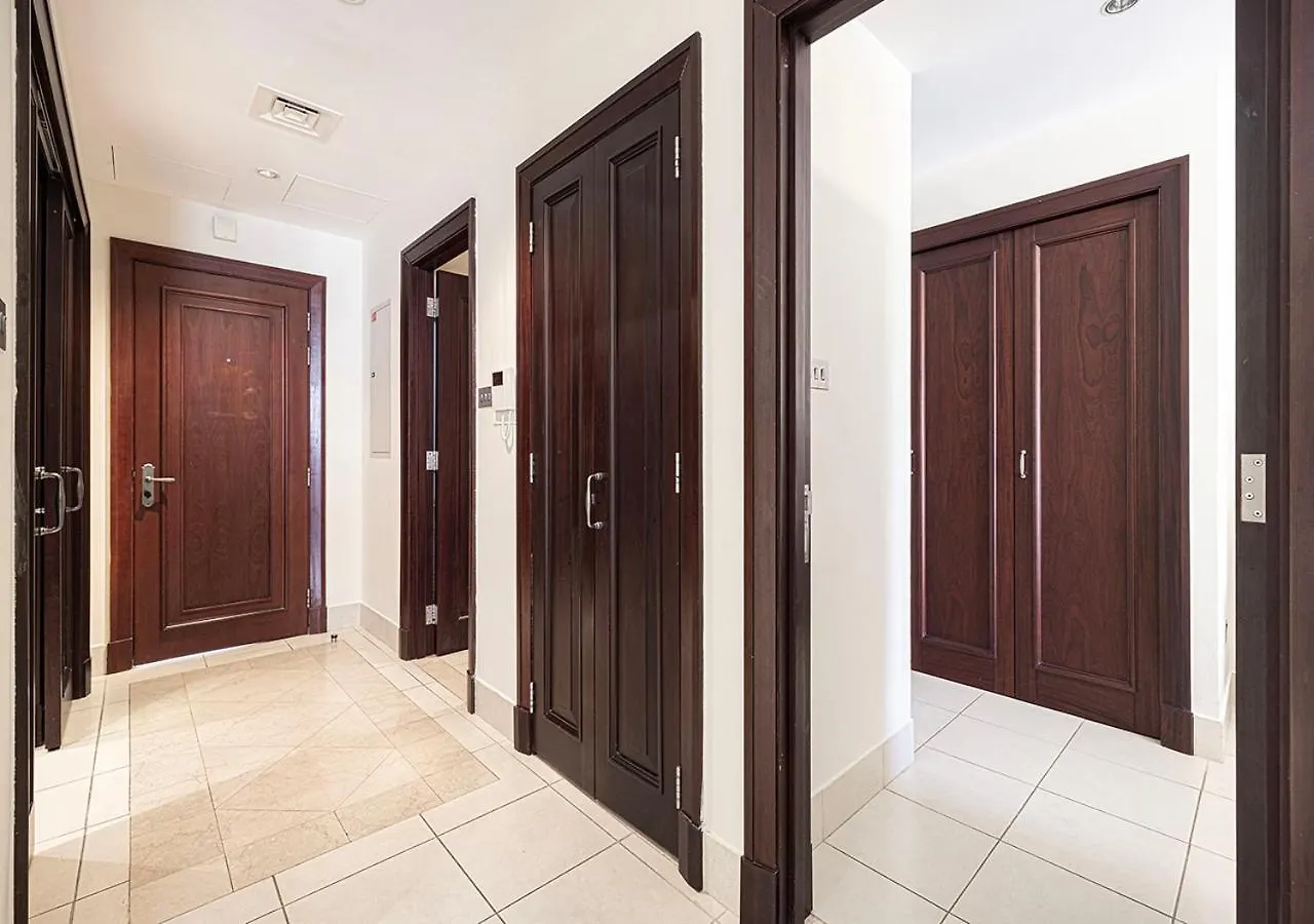 Apartment Luxury 1-Bedroom Apartment, 5 Min To Dubai Mall